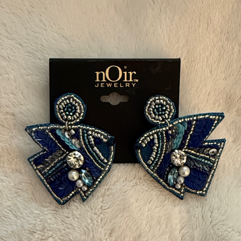 Beaded Fish Earrings!  Brand New!